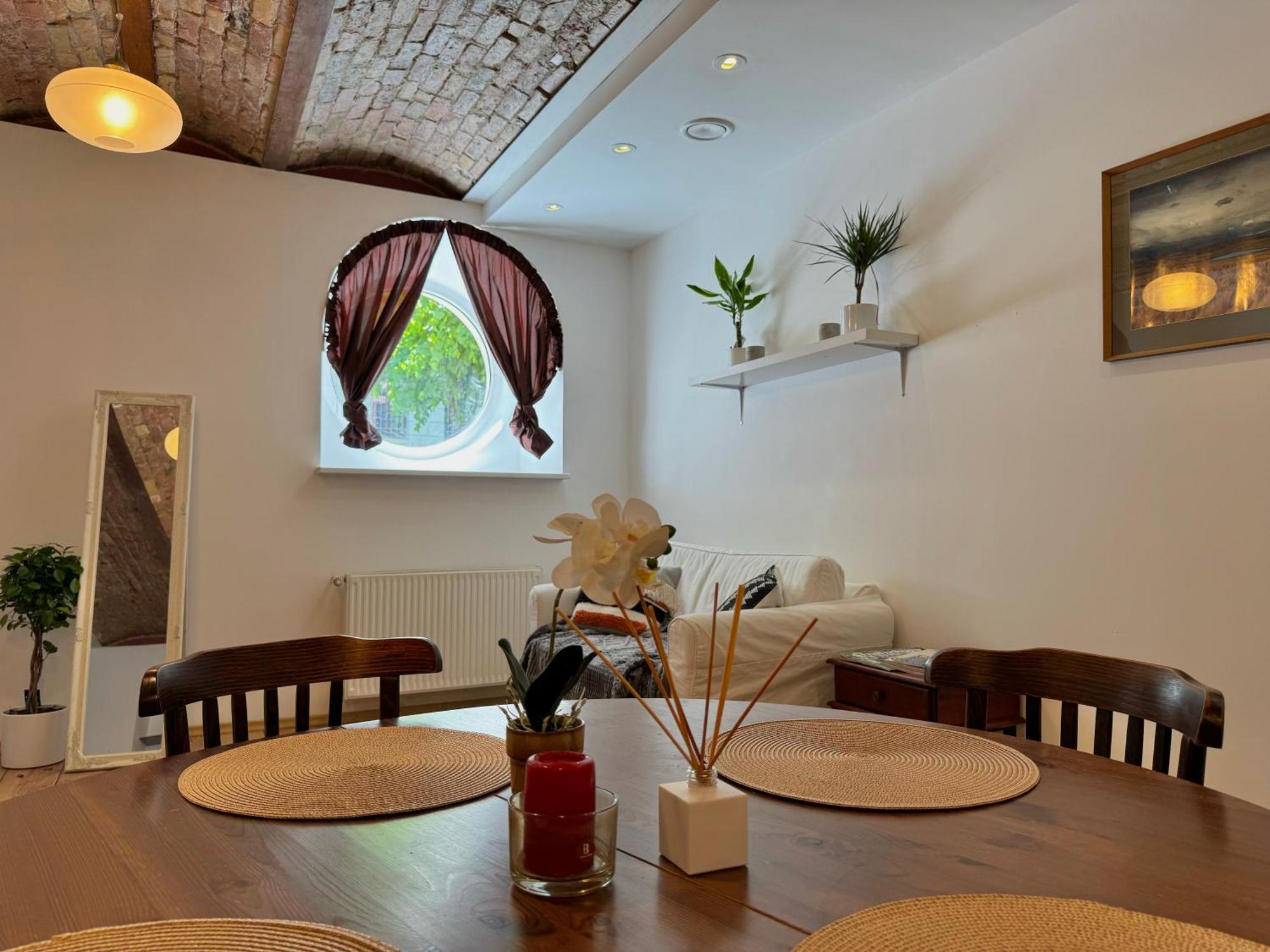 Stay In Art Nouveau District Riga Luaran gambar
